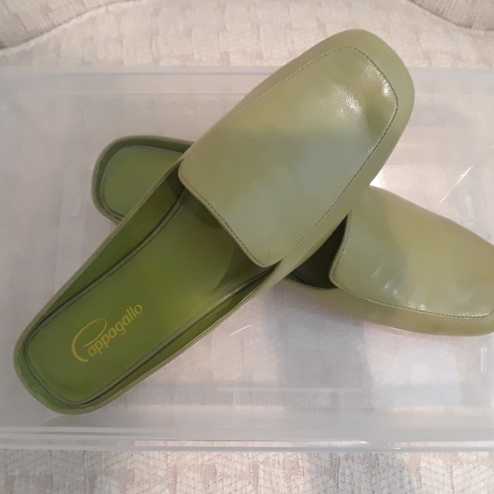 Women's Cappagallo Mint Green Leather Shoes Flats Size 9M